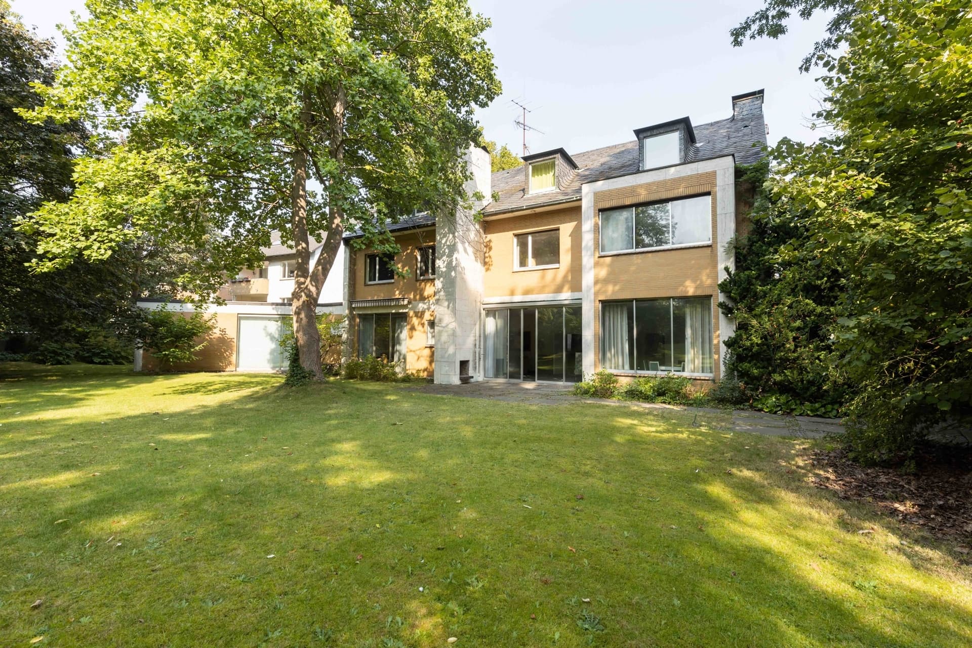 2_Haus_Gartenansicht_web
